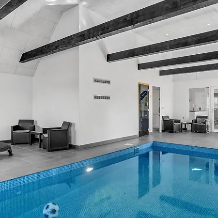 Amazing In Romo With Kitchen *