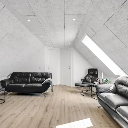 Amazing In Romo With Kitchen