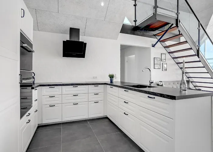 Amazing In With Kitchen *