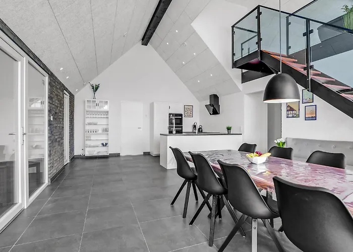 Amazing In With Kitchen *